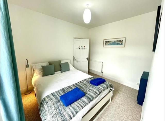 *Family Home In Mumbles. Close To The Beach* מראה חיצוני תמונה