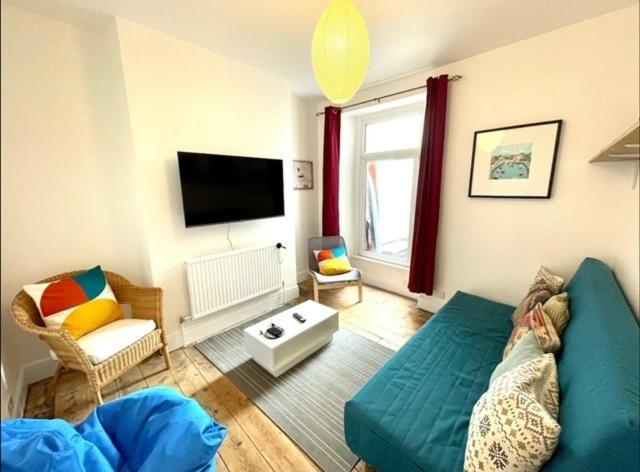 *Family Home In Mumbles. Close To The Beach* מראה חיצוני תמונה